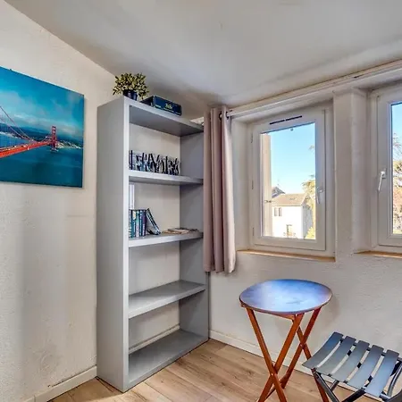 Pillement 3-t2 Avec Garage Privé Optionnel-centre Historique Et Plages à 21km ! Apartamento *