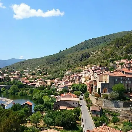 Pillement 3-t2 Avec Garage Privé Optionnel-centre Historique Et Plages à 21km ! Apartamento *