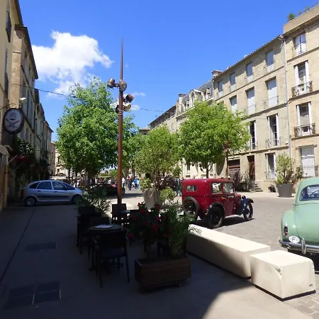 Pillement 3-t2 Avec Garage Privé Optionnel-centre Historique Et Plages à 21km ! Pézenas