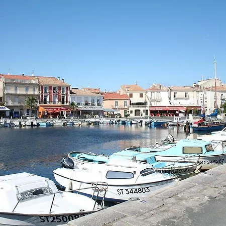 Pillement 3-t2 Avec Garage Privé Optionnel-centre Historique Et Plages à 21km ! Pézenas