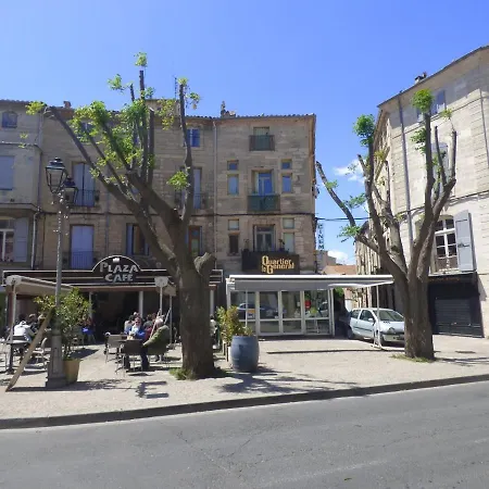 Pillement 3-t2 Avec Garage Privé Optionnel-centre Historique Et Plages à 21km ! * Pézenas